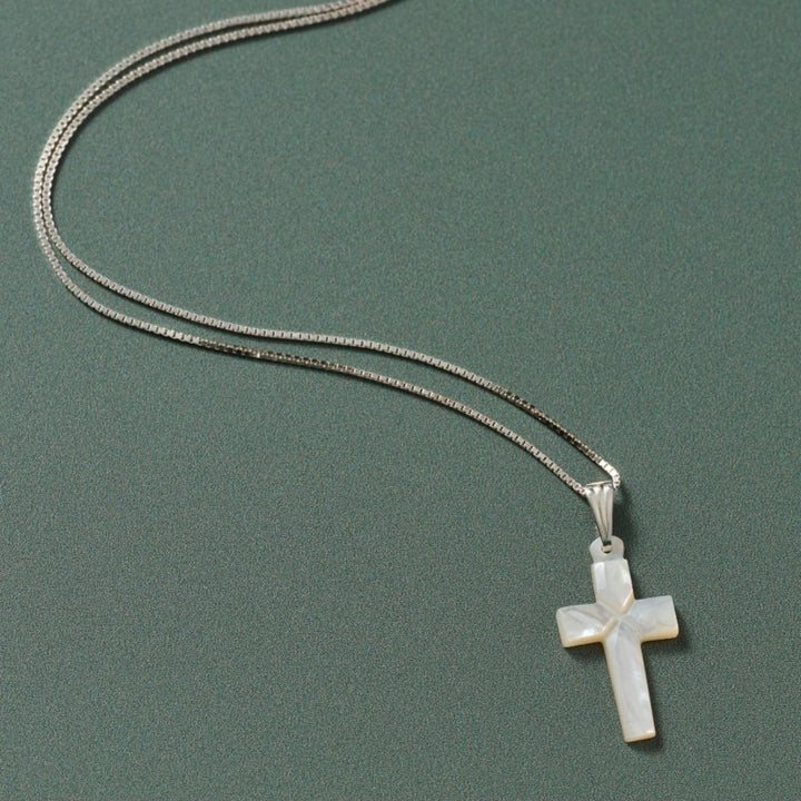 Cross Pendant Mother of Pearl Necklace 19"