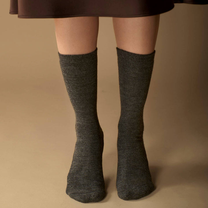Solid Alpaca Socks | Light Cushion | Crew Socks