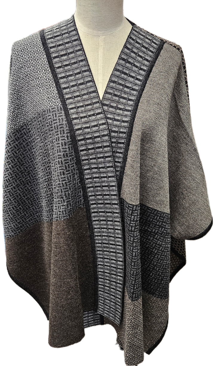 Pique Patch Cape Natural One Size